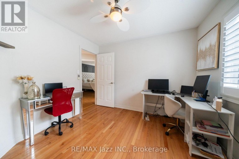 550 BERT BUDD AVENUE, Newmarket (Gorham-College Manor), Ontario, L3Y8S7