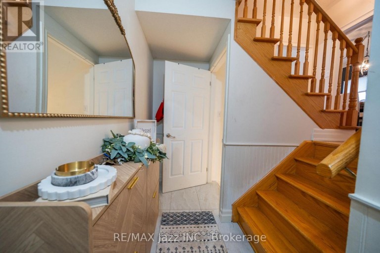 550 BERT BUDD AVENUE, Newmarket (Gorham-College Manor), Ontario, L3Y8S7