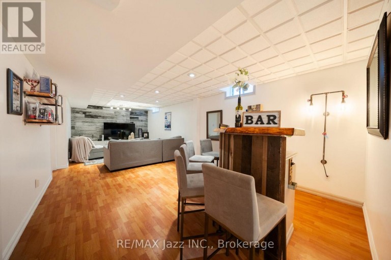550 BERT BUDD AVENUE, Newmarket (Gorham-College Manor), Ontario, L3Y8S7