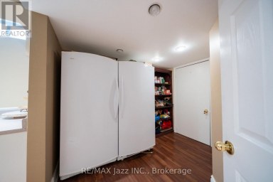 550 BERT BUDD AVENUE Newmarket (Gorham-College Manor) Ontario photo 44
