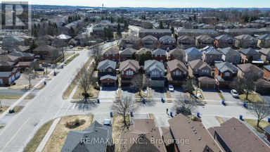 550 BERT BUDD AVENUE Newmarket (Gorham-College Manor) Ontario photo 48