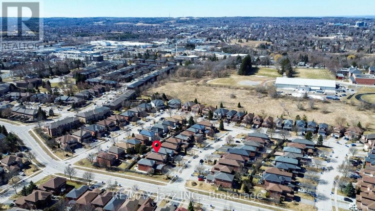 550 BERT BUDD AVENUE, Newmarket (Gorham-College Manor), Ontario, L3Y8S7