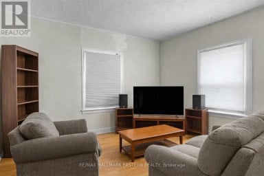 15 ALBERT STREET Selwyn Ontario photo 13