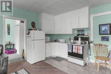 15 ALBERT STREET Selwyn Ontario photo 5