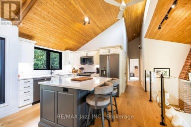 144 LONG ISLAND Otonabee-South Monaghan Ontario photo 30