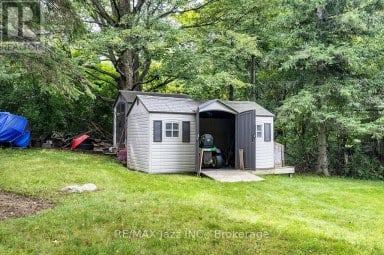 144 LONG ISLAND Otonabee-South Monaghan Ontario photo 45