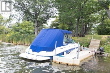 144 LONG ISLAND Otonabee-South Monaghan Ontario photo 46