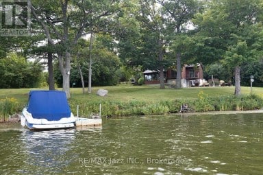 144 LONG ISLAND Otonabee-South Monaghan Ontario photo 47