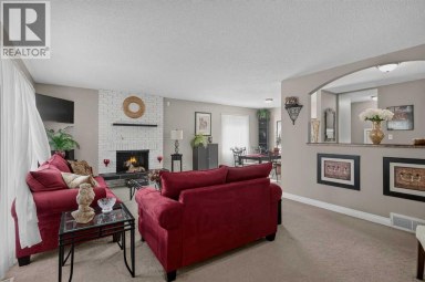 131 Cedarpark Drive SW Calgary Alberta photo 5