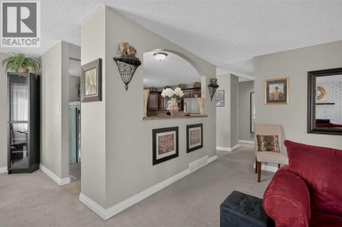 131 Cedarpark Drive SW Calgary Alberta photo 9