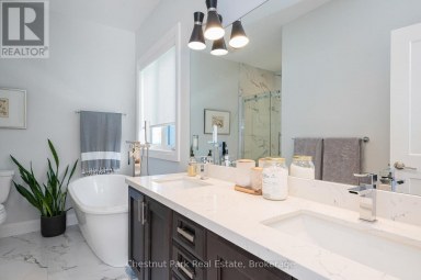 154 BROOKER BOULEVARD Blue Mountains Ontario photo 17