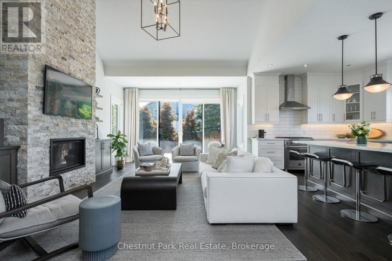 154 BROOKER BOULEVARD, Blue Mountains, Ontario, L9Y0M2