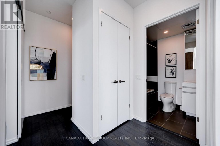 3605 - 197 YONGE STREET, Toronto (Church-Yonge Corridor), Ontario, M5B0C1