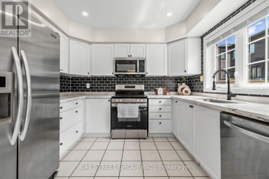 37 MYNDEN WAY Newmarket (Woodland Hill) Ontario photo 16