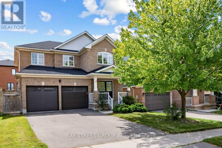37 MYNDEN WAY, Newmarket (Woodland Hill), Ontario, L3X3A7