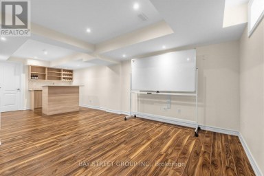 37 MYNDEN WAY Newmarket (Woodland Hill) Ontario photo 28