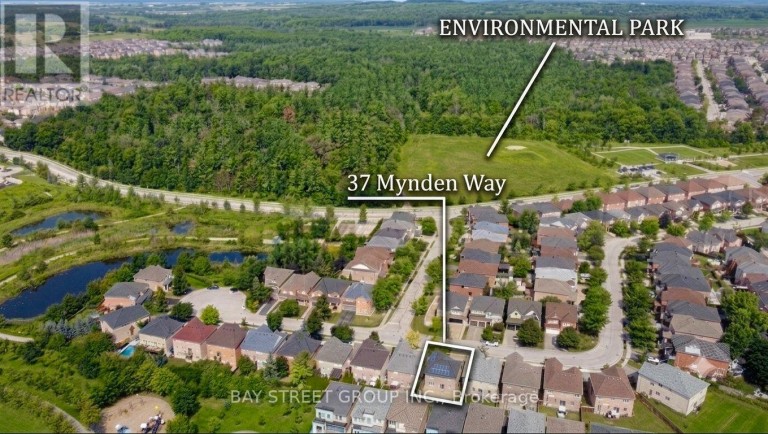 37 MYNDEN WAY, Newmarket (Woodland Hill), Ontario, L3X3A7