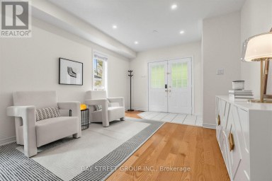 37 MYNDEN WAY Newmarket (Woodland Hill) Ontario photo 4