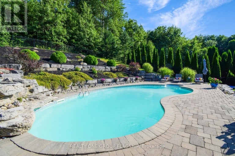 24 WENDAT TRAIL E, Springwater (Midhurst), Ontario, L4M6T4