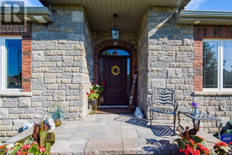 24 WENDAT TRAIL E, Springwater (Midhurst), Ontario, L4M6T4