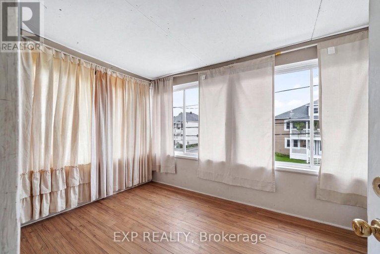 412 MC CONNELL AVENUE, Cornwall, Ontario, K6H4L7