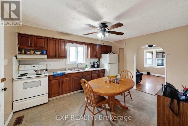 412 MC CONNELL AVENUE, Cornwall, Ontario, K6H4L7