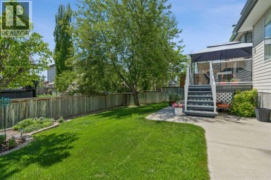 115 Cove Crescent Chestermere Alberta photo 12