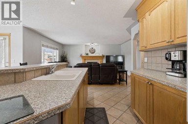 115 Cove Crescent Chestermere Alberta photo 9