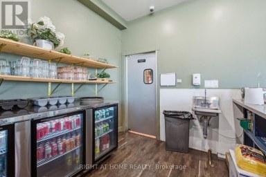 101 - 10 KINGSBRIDGE GARDEN CIRCLE Mississauga (Hurontario) Ontario photo 29