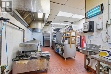 101 - 10 KINGSBRIDGE GARDEN CIRCLE Mississauga (Hurontario) Ontario photo 32