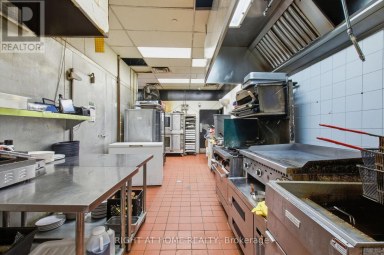 101 - 10 KINGSBRIDGE GARDEN CIRCLE Mississauga (Hurontario) Ontario photo 36