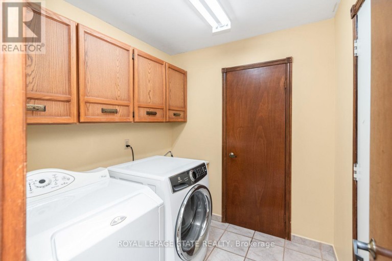 311 HEMLOCK AVENUE, Hamilton (Stoney Creek), Ontario, L8E4J9
