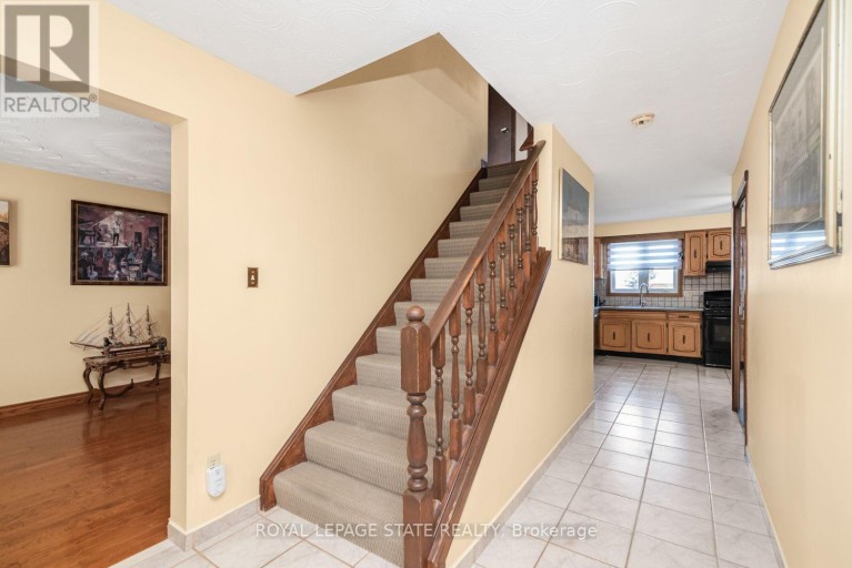 311 HEMLOCK AVENUE, Hamilton (Stoney Creek), Ontario, L8E4J9