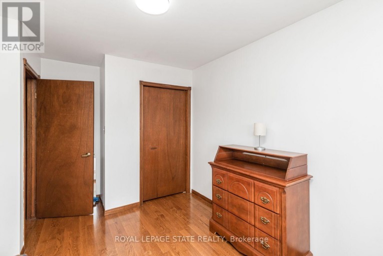 311 HEMLOCK AVENUE, Hamilton (Stoney Creek), Ontario, L8E4J9
