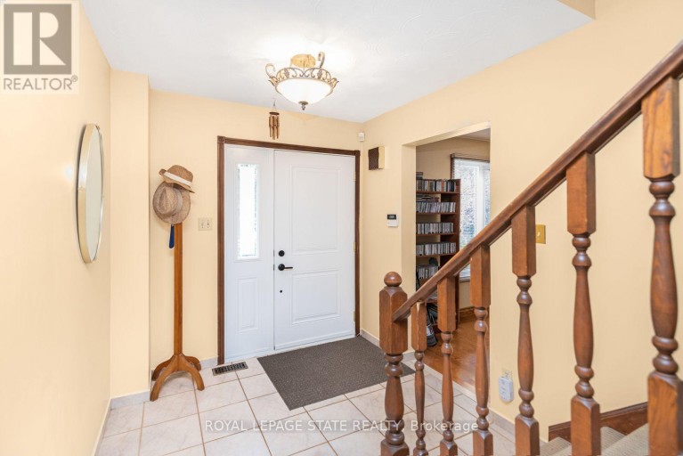311 HEMLOCK AVENUE, Hamilton (Stoney Creek), Ontario, L8E4J9