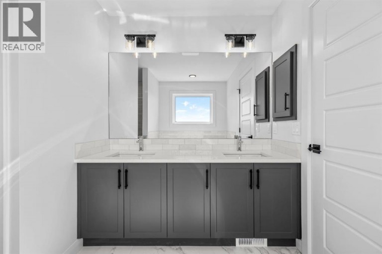 492 Northern Lights Place, Langdon, Alberta, T0J1X2