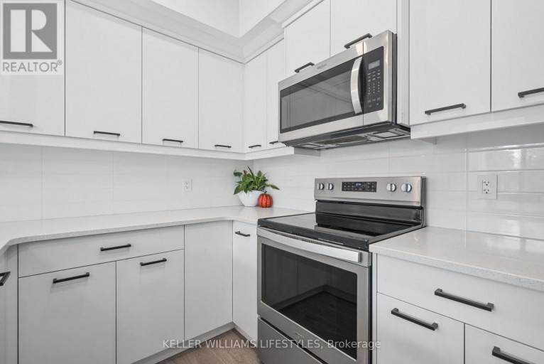 32 - 601 LIONS PARK DRIVE, Strathroy-Caradoc (Mount Brydges), Ontario, N0L1W0