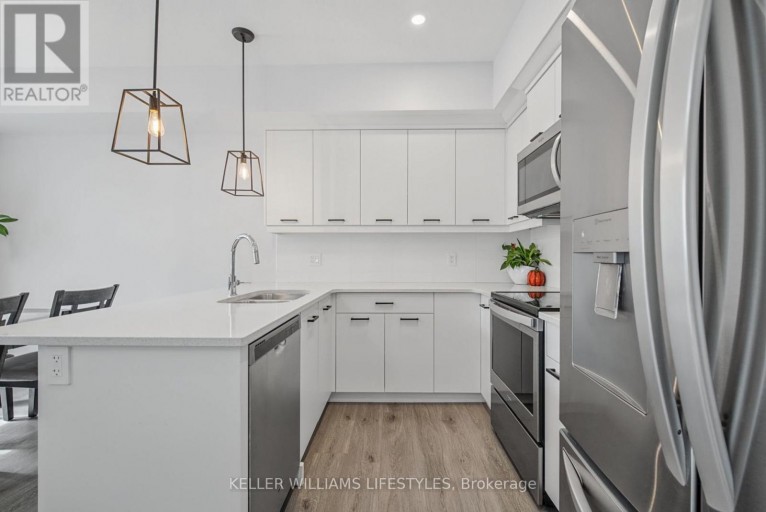 32 - 601 LIONS PARK DRIVE, Strathroy-Caradoc (Mount Brydges), Ontario, N0L1W0