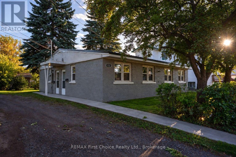 1212 WALSH STREET E, Thunder Bay (Westfort), Ontario, P7E4V4