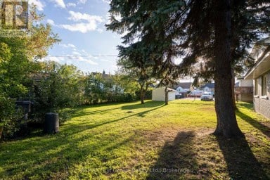 1212 WALSH STREET E Thunder Bay (Westfort) Ontario photo 2