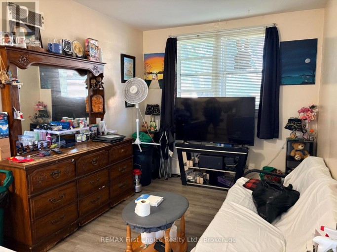 1212 WALSH STREET E, Thunder Bay (Westfort), Ontario, P7E4V4