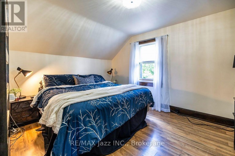 180 OLIVE AVENUE, Oshawa (Central), Ontario, L1H2P2