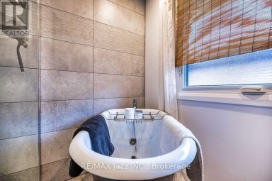 1085 WILLOWDALE AVENUE Oshawa (Donevan) Ontario photo 21