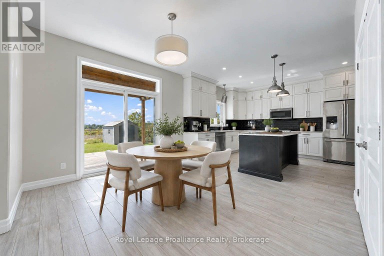 23 CREWS CRESCENT, Quinte West (Murray Ward), Ontario, K8V0G4