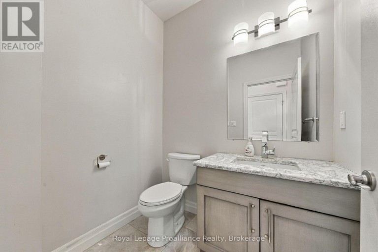 23 CREWS CRESCENT, Quinte West (Murray Ward), Ontario, K8V0G4