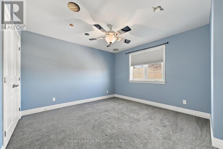 23 CREWS CRESCENT, Quinte West (Murray Ward), Ontario, K8V0G4