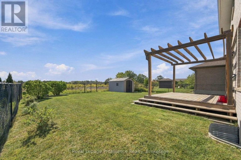 23 CREWS CRESCENT, Quinte West (Murray Ward), Ontario, K8V0G4