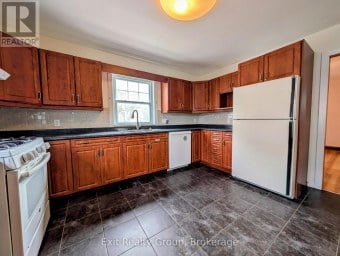 16 MERCIA STREET Quinte West (Trenton Ward) Ontario photo 11