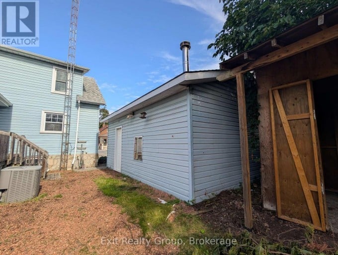 16 MERCIA STREET, Quinte West (Trenton Ward), Ontario, K8V2P3