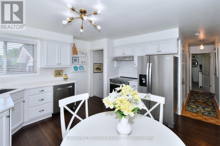 1812 YOUNGS POINT ROAD, Selwyn, Ontario, K0L2H0